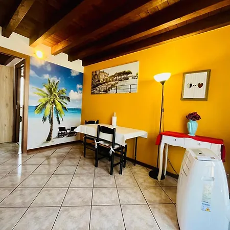 Desenzano With Balcony Appartamento Desenzano del Garda