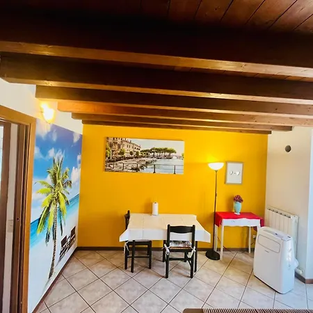 Apartment Desenzano With Balcony